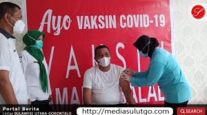 Bupati Dan Sejumlah Pejabat Bolmut Jalani Vaksinasi Covid-19 Dosis Kedua