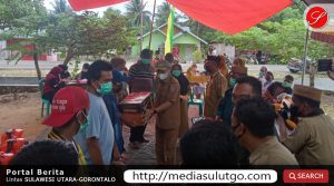 Bupati Saipul Serahkan Bantuan Alsintan di Desa Persatuan