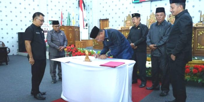 Sidang Paripurna DPRD Bolmut Setujui 5 Ranperda Dijadikan Peraturan Daerah