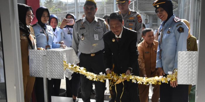 Nelson Resmikan Klinik LPK Lapuan