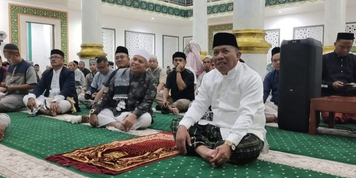 Bupati Depri Pontoh Mengikuti Sidang Isbat Secara Virtual di Masjid Agung Boroko