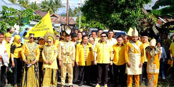 Ribuan Kader Golkar Kawal Pendaftaran Bacaleg, KPU Bolmong Menguning Seketika