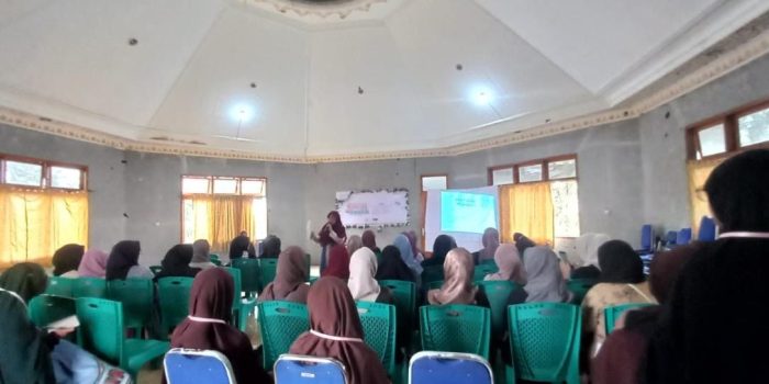 Forum Study Annisa Unima Gelar Kajian Islam Ilmiah Muslimah
