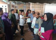 Bupati Nelson Serahkan Sebanyak 56 Bidang Sertifikat Redistribusi Tanah Negara HGU di Tibawa 