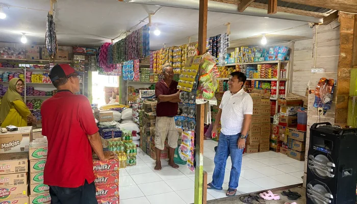 Di Hari Libur, Ketua DPRD Boalemo Fokus Bangun Kedekatan dengan Warga