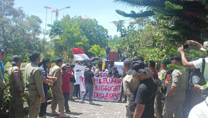 Aksi  Demo Tolak Peti Atas Nama Pemuda, Dapat Penolakan Oleh Masyarakat Tobayagan