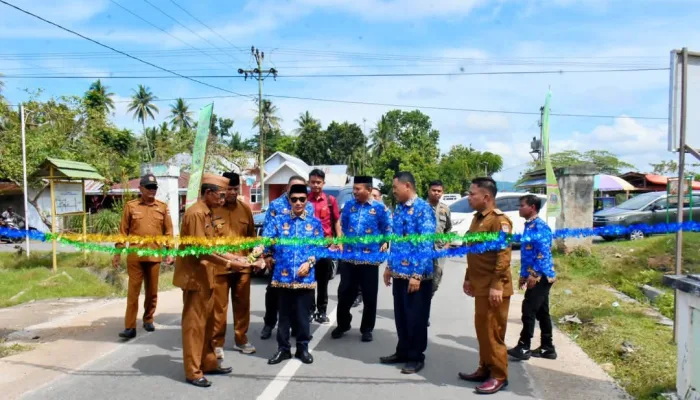 Resmikan Jalan Sepanjang 9,53 KM, Bupati Nelson Tekankan Manfaat untuk Warga Bongomeme