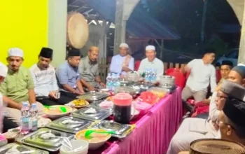 Pimpinan dan Anggota DPRD Bolmut Hadiri Safari Ramadhan di Kecamatan Sangkub