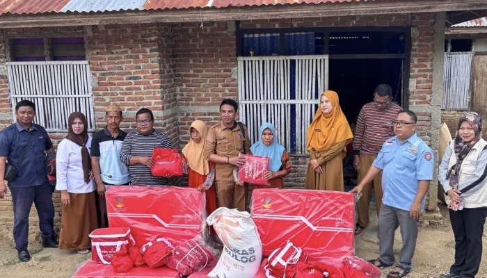 Pemkab Gorontalo Bantu Korban Kebakaran di Desa Molalahu