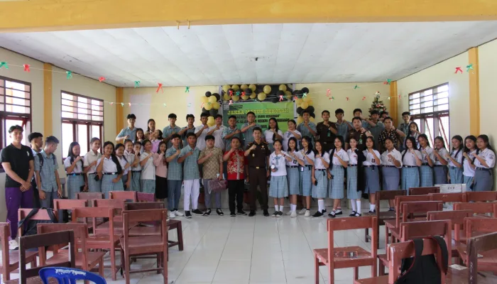 Jaksa Masuk Sekolah Bersama SMA Kristen Dumoga, Cabjari Dumoga Ajak Siswa Kenali Hukum Jauhkan Hukuman
