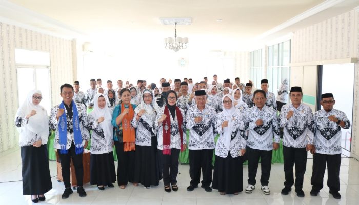 PB PGRI dan Education internasional gelar  Monev dan Seminar Guru di PGRI Kabupaten Gorontalo