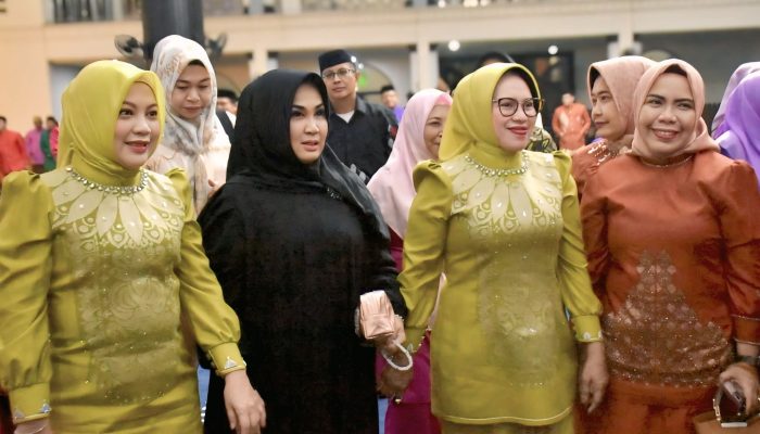 Maulid Nabi 2025: Tiga Srikandi Gorontalo Dipertemukan Kembali, Kisah Nostalgia PKK Terungkap