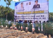 Petani di Talumelito Terima Bantuan Benih Jagung dan Padi