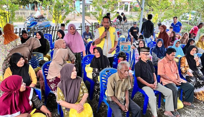 Puluhan Masyarakat Ollot Terima Bantuan Bansos dari Golkar Bolmut