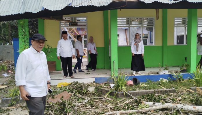Pemulihan SMP 1 Tilango Jadi Prioritas, Kadis Kominfo Dampingi Tim Teknis Hitung Anggaran RKB