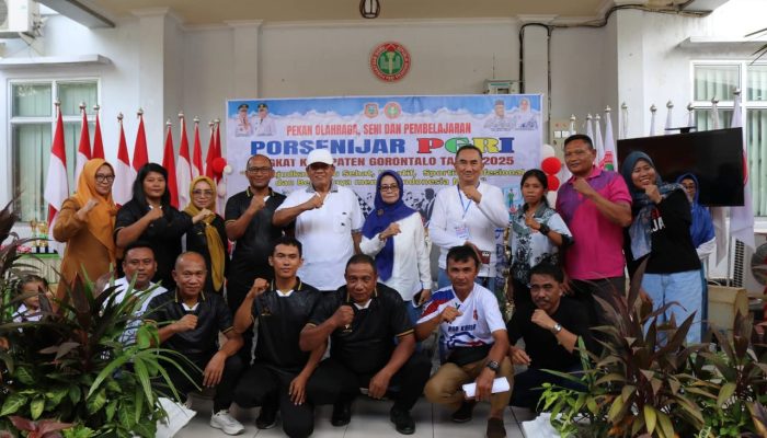 Plt Kadis Dikbud Membuka Kegiatan PERSENIJAR PGRI Tingkat Kabupaten Gorontalo Tahun 2025