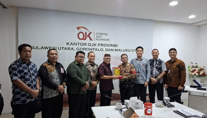 Sofyan Puhi Bahas Penguatan Keuangan Daerah di OJK Manado