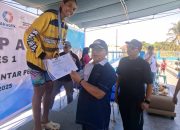 Penyerahan Medali bagi pemenang lomba renang antar pelajar tahun 2025 se Provinsi Gorontalo