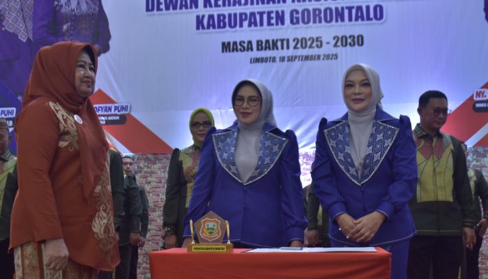 Dari PKK ke Dekranasda, Maryam Sofyan Puhi Perkuat Peran Perempuan dalam Ekonomi Lokal