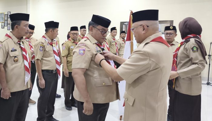 Sofyan Puhi Lantik Pengurus Saka Wanabakti dan Saka Kalpataru Gorontalo 2025–2030