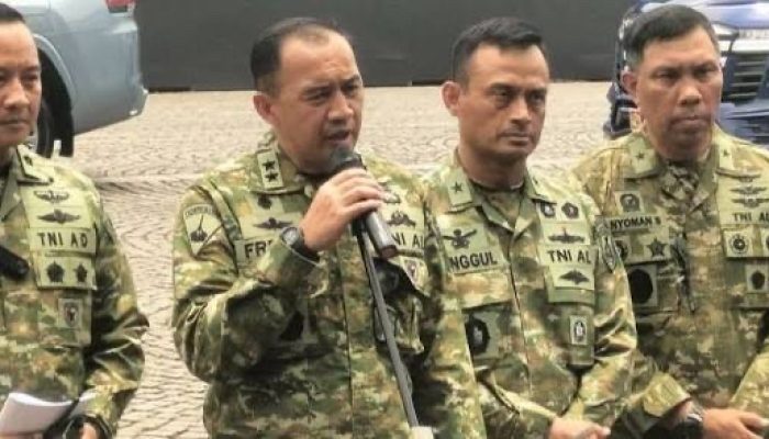 TNI Resmi Gunakan Seragam Baru Bermotif Sage Green pada HUT ke-80