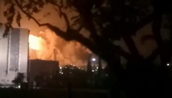 Heboh! Kilang Minyak Pertamina di Dumai Terbakar Malam Ini