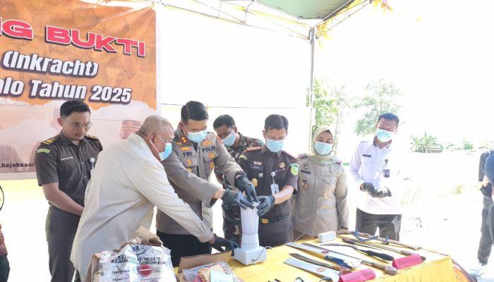 Wabup Tonny Junus Apresiasi Kejari Gorontalo Musnahkan Barang Bukti 23 Perkara Inkrah