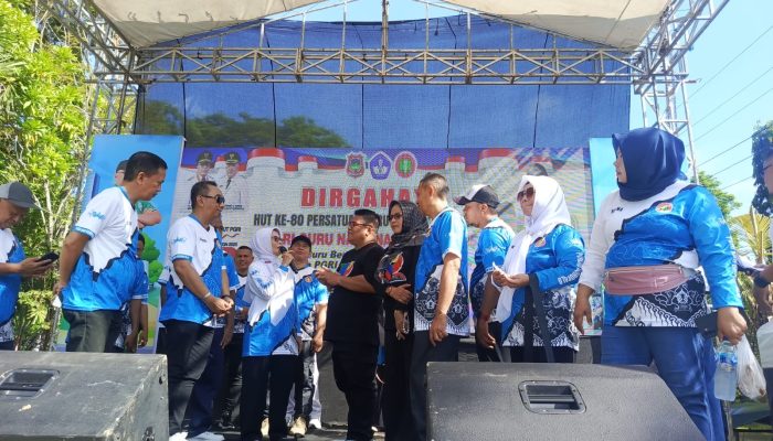 Hari Guru Nasional dan HUT ke-80 PGRI di Kabupaten Gorontalo Berlangsung Meriah