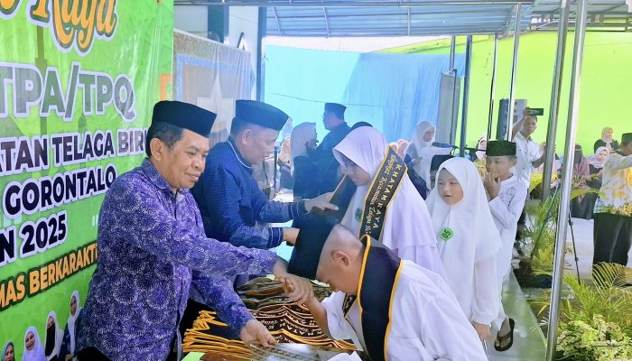 127 Santri Telaga Biru Tuntaskan Khatam Raya, Pemkab Gorontalo Apresiasi Pembinaan Keagamaan