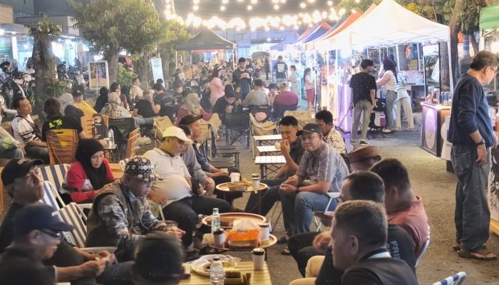 Bupati Gorontalo Tinjau Street Food Teras Telaga, Dorong Penguatan UMKM Lokal