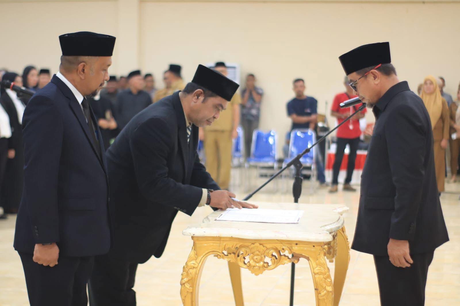 Pejabat Boltara dilantik