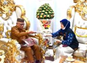 Hendra Hemeto Salurkan Bantuan Bagi Korban Banjir Danau Limboto
