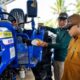 Bupati Sofyan Serahkan Traktor