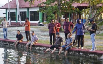 Semalam Suntuk Dengan Warga Jawa Di Boalemo,Nelson - Fory Nonton Gelaran Wayang Kulit