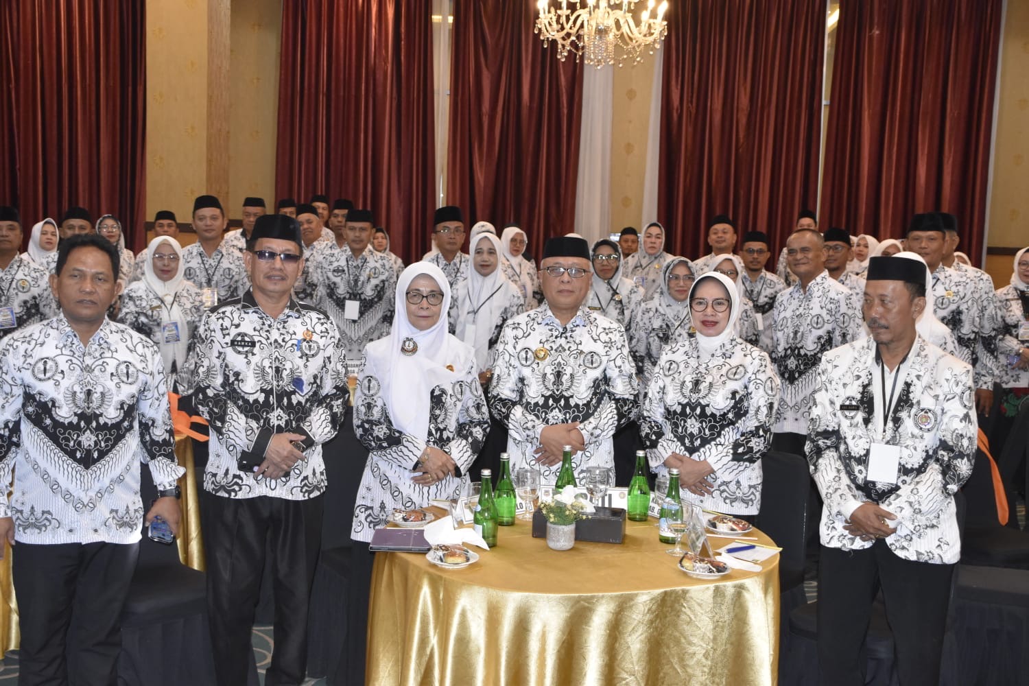 Bupati Sofyan Tegaskan Komitmen Lindungi Guru,Pastikan P3K Paruh Waktu Tetap Aman dan Terlindungi