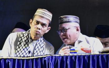 Tabligh Akbar UAS di Limboto, Sofyan Puhi Ajak Masyarakat Perkuat Persatuan dan Doakan Rahmat Gobel 4 Pemkab Gorontalo Cairkan THR Rp26,8 Miliar untuk 5.280 ASN